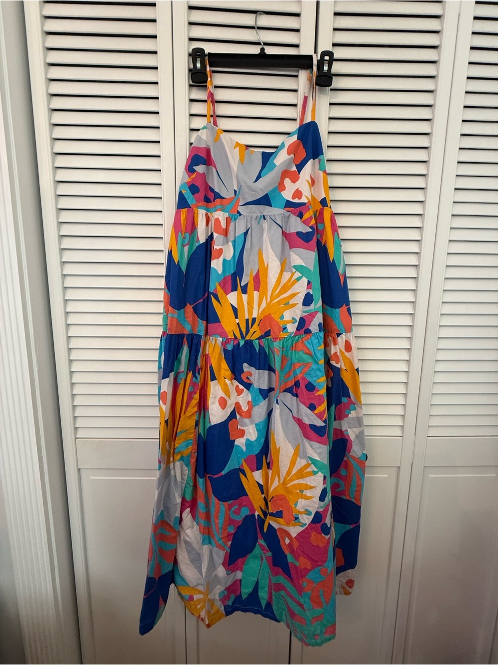 J.Crew tie-back maxi dress featuring a vibrant tropical print in cotton size 14